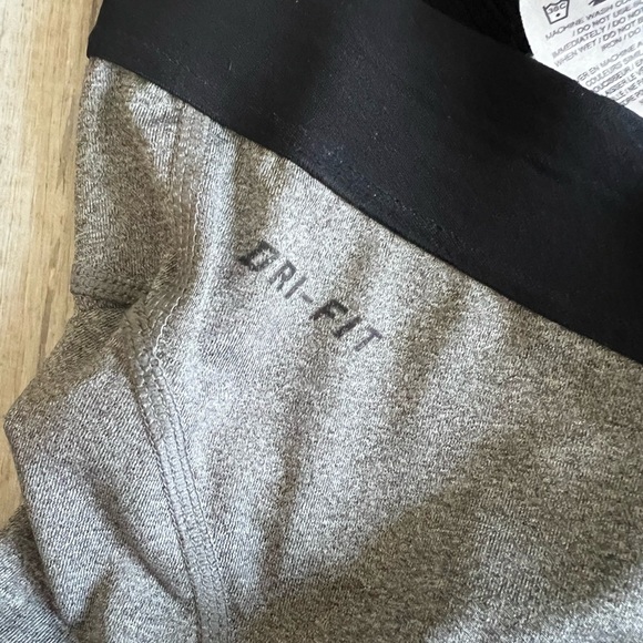 Nike Women's Gray Pro Shorts - Picture 4 of 6